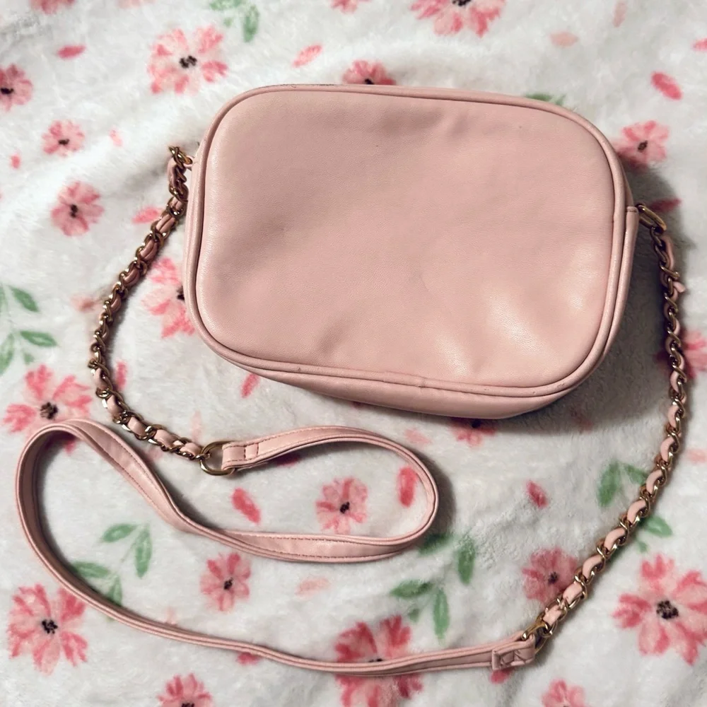 Forever 21 Blush Quilted Crossbody Bag - Picture 2 of 5